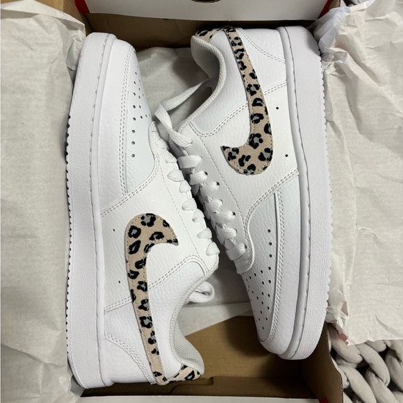 Nike White Sneakers with Leopard Print Swoosh BNIB - Picture 2 of 3